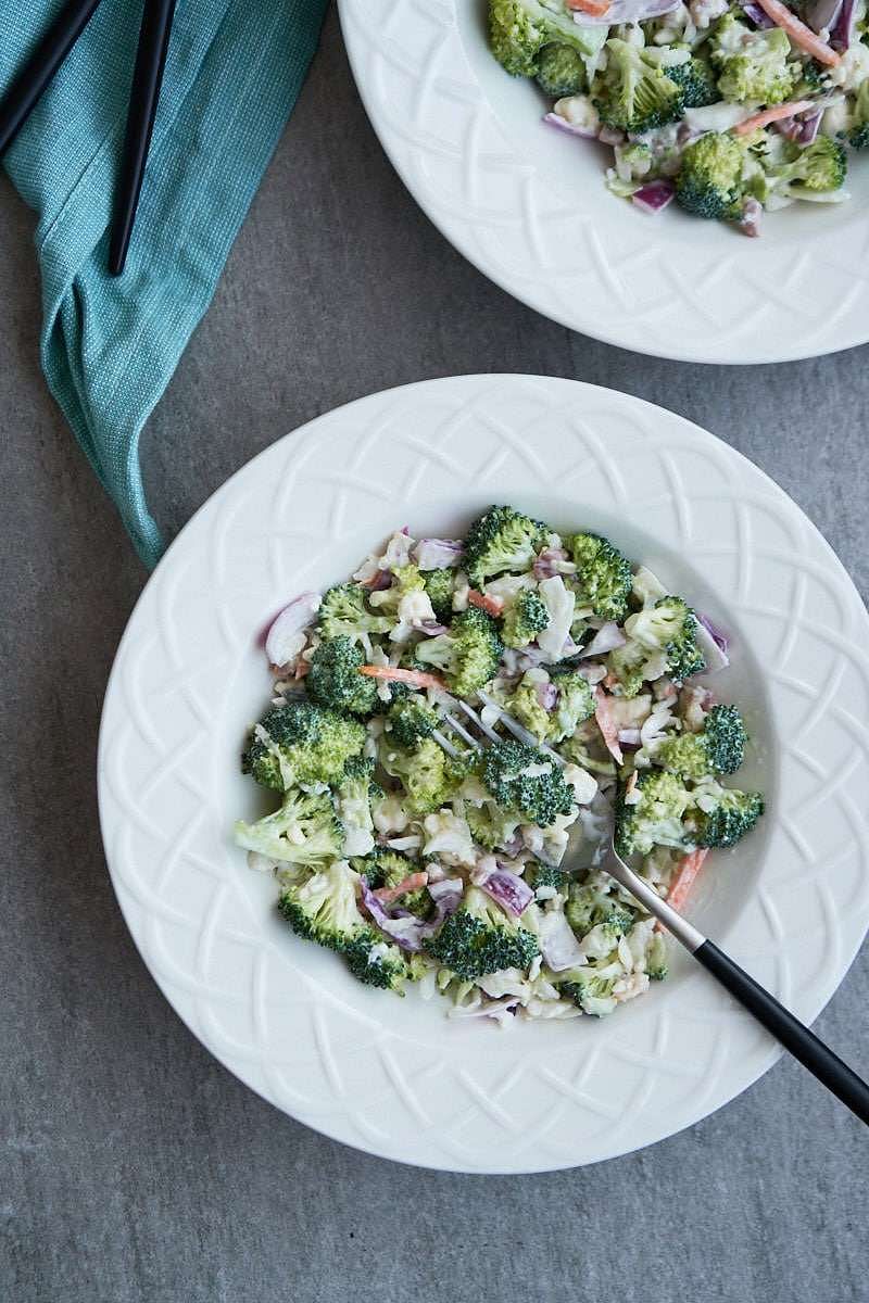 Ricetta di insalata di broccoli Keto [Low Carb, Gluten Free]